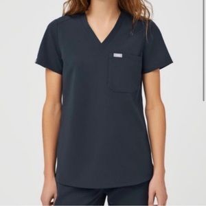 FIGS dark harbor set